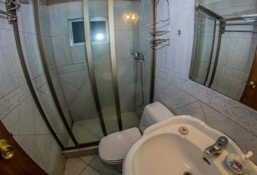 کابین, Cabañas El Dorado Pucón