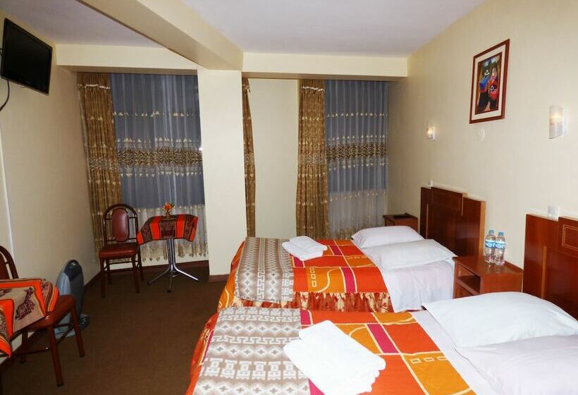 Номер Стандарт 2 Двуспальные Кровати, Nak Hoteles