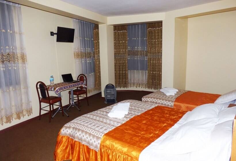 Номер Стандарт 2 Двуспальные Кровати, Nak Hoteles