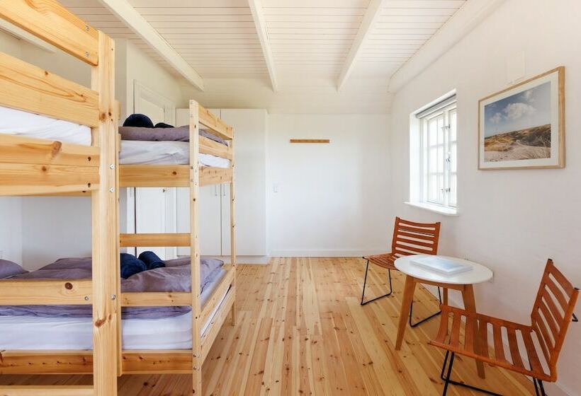 מיטה בחדר משותף, Drivethru Bed & Breakfast Hvide Sande