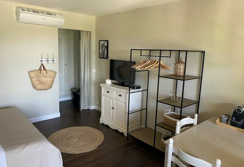 带双人床的标准工作室, Residence Le Mouron Rouge