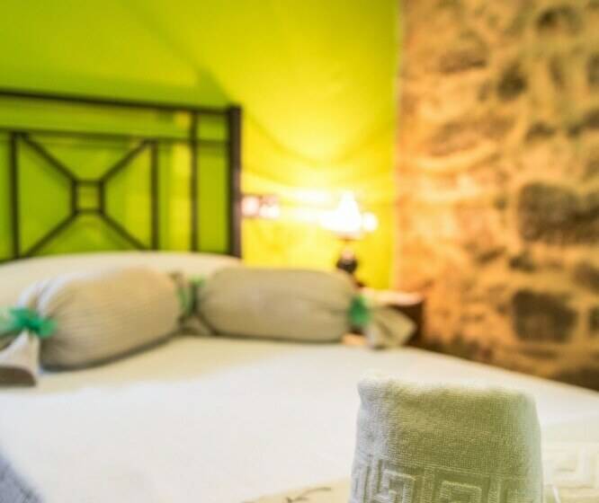 Дом 3 Спальни, Casa Carla