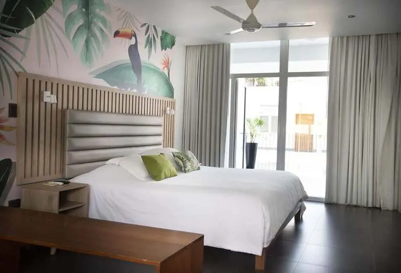 プールビュースタンダードステューディオ, Tucan Suites Apart Hotel – Hotel Asociado Casa Andina
