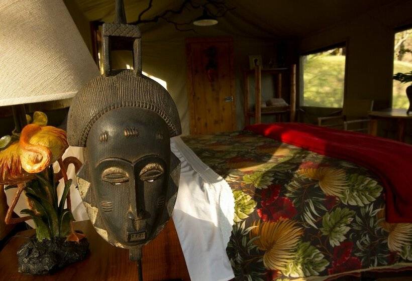 Deluxe Tent, Safari West