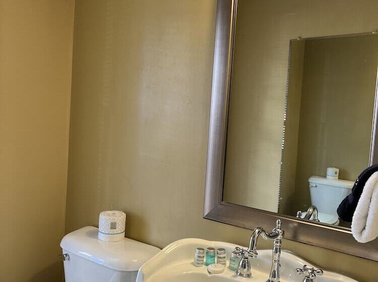 プレミアムスイート, The Buxton Inn