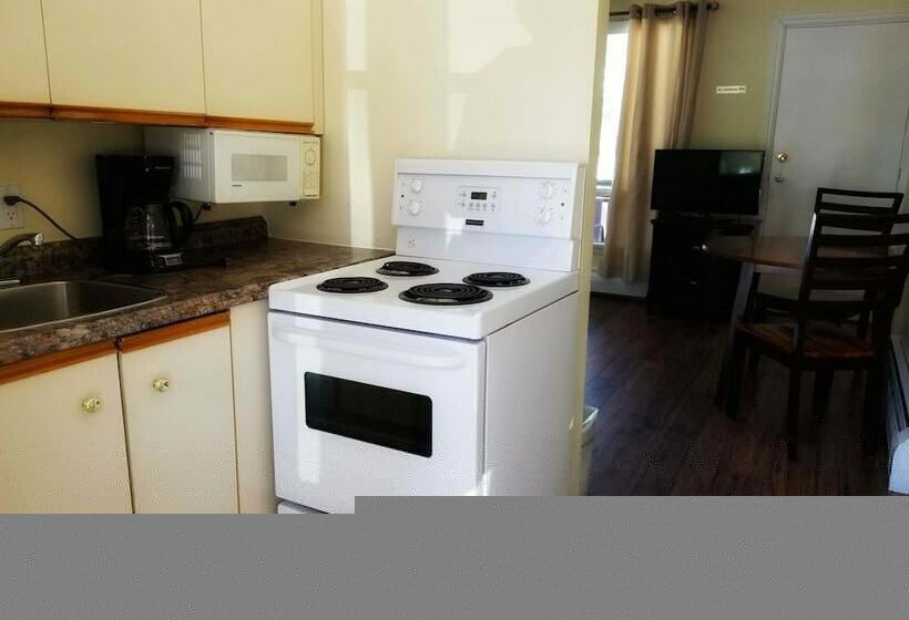 جناح ديلوكس, Pinedale Inn