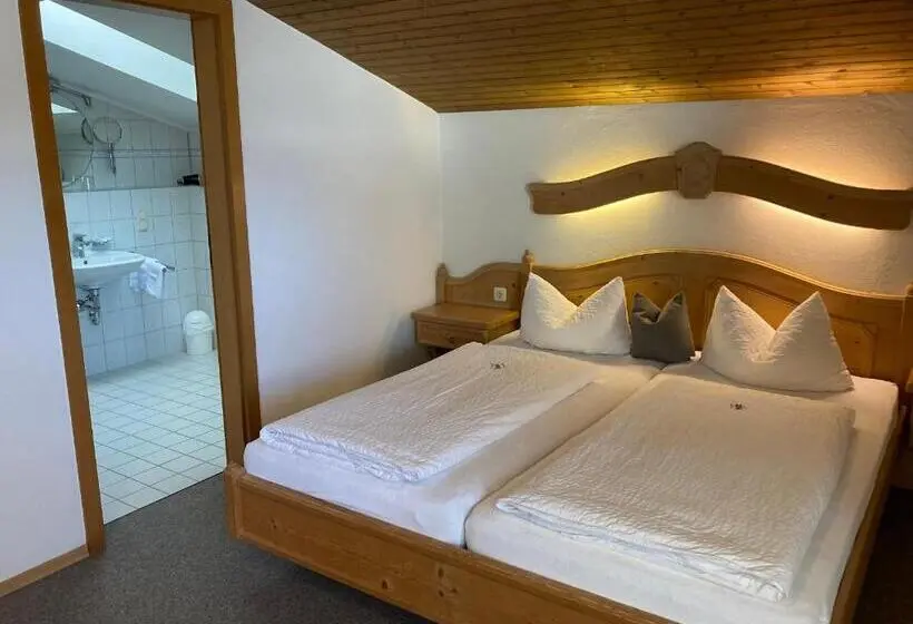 Economy-huone, Gästehaus Menkenbauer Inkl. Chiemgaukarte