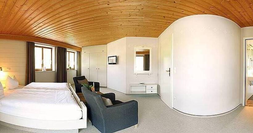 Camera Standard, Gästehaus Menkenbauer