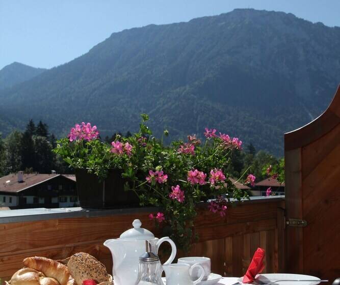 Camera Standard, Gästehaus Menkenbauer