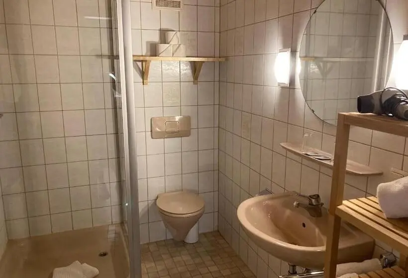 Huoneisto 1 Makuuhuone Terassi, Gästehaus Menkenbauer Inkl. Chiemgaukarte