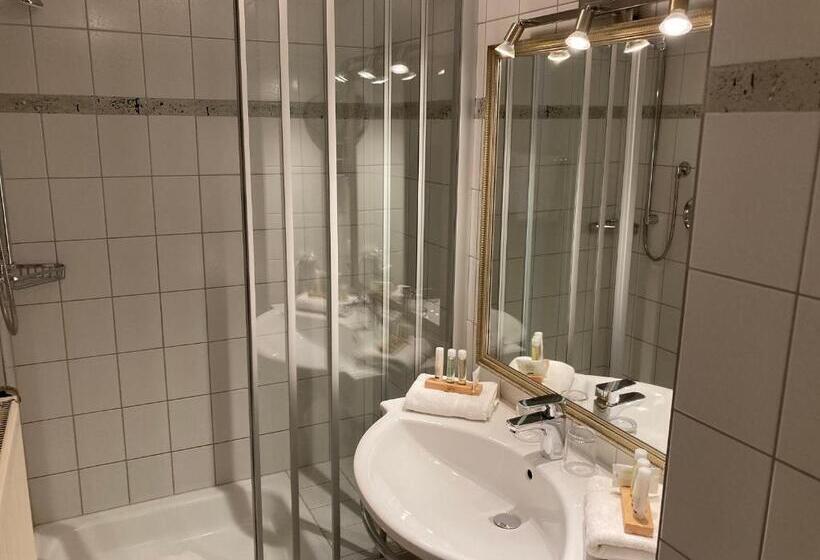 Appartamento 1 Camera da Letto Piano Terra, Gästehaus Menkenbauer