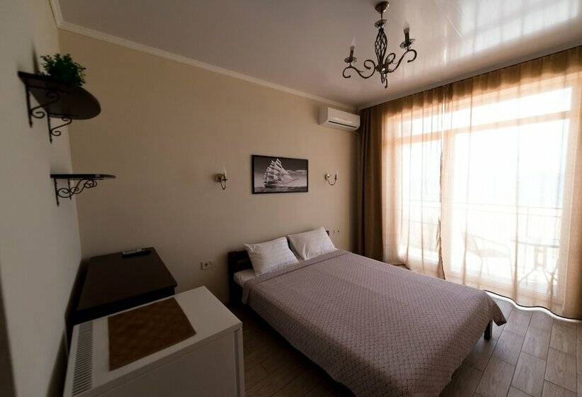 اتاق استاندارد چهار تخته, Alion Hotel Zatoka