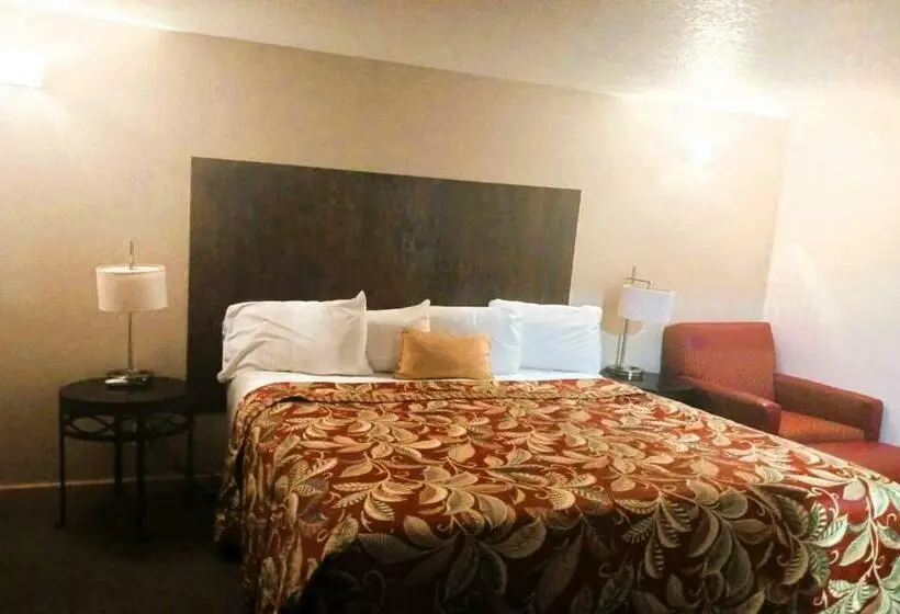 キングサイズベッドのスタンダードルーム, Hometown Inn Lakin