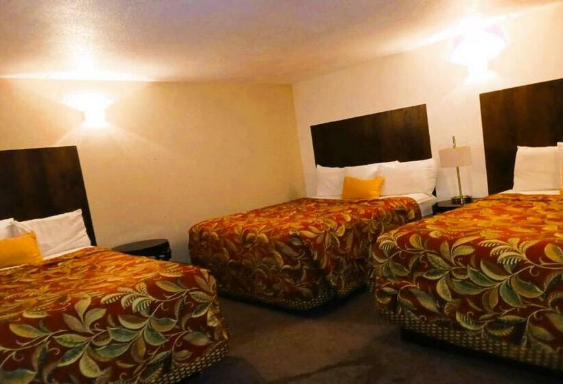 غرفة قياسية سرير ملكى, Hometown Inn Lakin