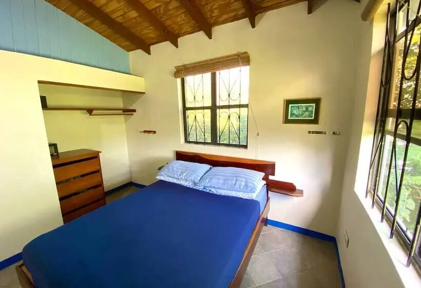 خانه 2 خوابه, Sea Cliff Cottages