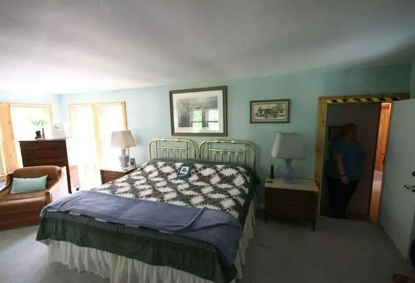 スイート, Sunny Rock B&b Haliburton