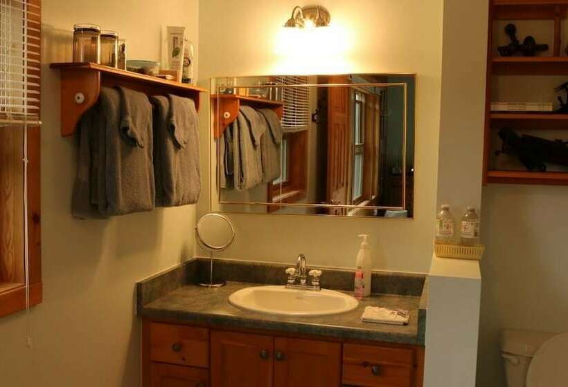 Люкс Повышенной Комфортности, Sunny Rock B&b Haliburton