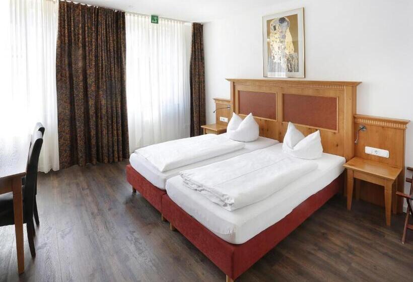 スタンダードルーム, Restaurantcafepension Himmel