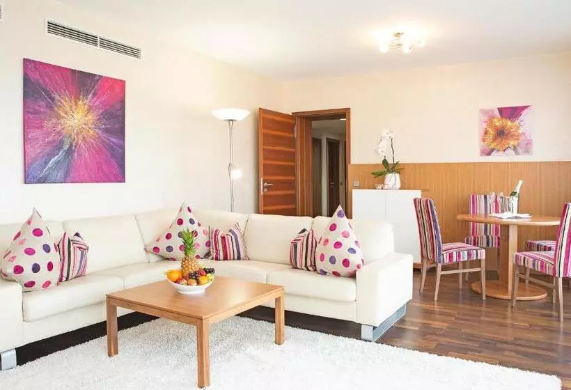 Suite with Terrace, City Hotel Roding