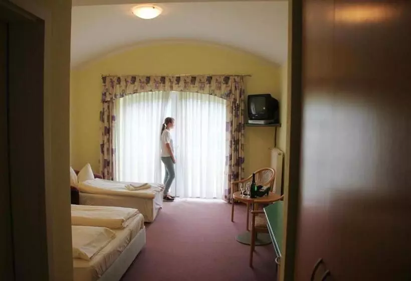 اتاق خانوادگی, Landhotel Zur Post
