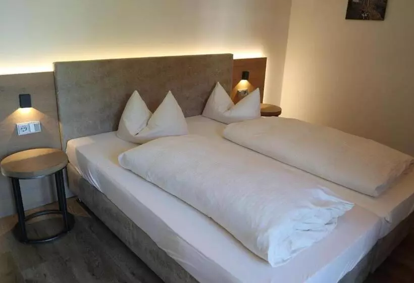 اتاق لوکس با بالکن, Landhotel Zur Post