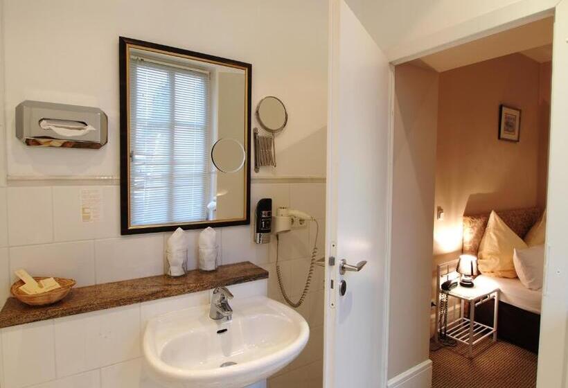 Quarto standard, Am Schloss Biebrich