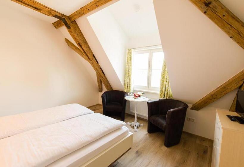 Номер Стандарт, Garni Viktoria