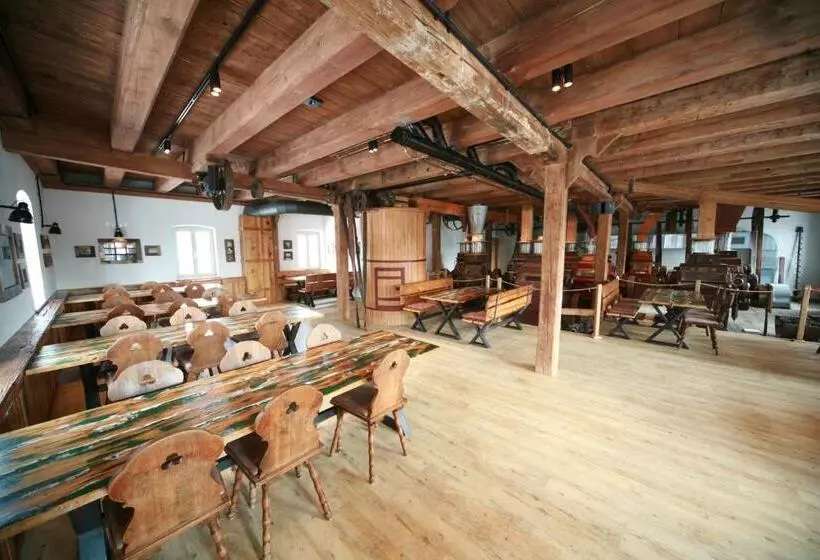 اتاق خانوادگی, Kunstmühle
