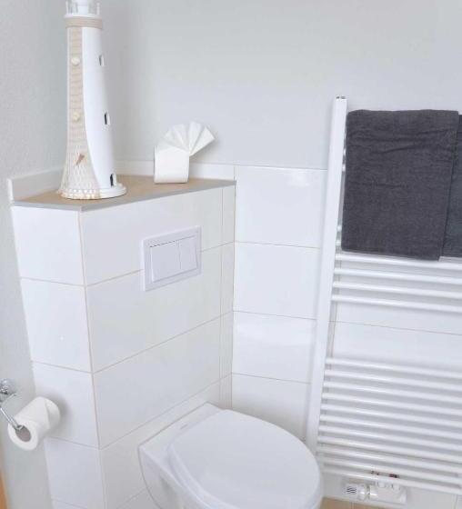 اتاق استاندارد چهار تخته, Neptuns Ankerplatz & Zur Seerobbe