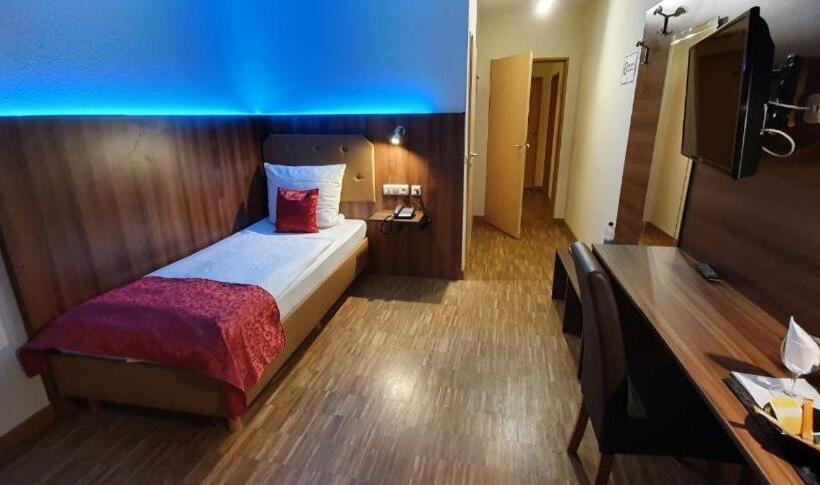 스탠다드 싱글 룸, Post