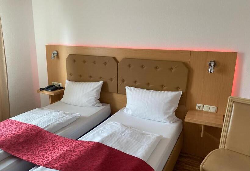 스탠다드 룸, Post