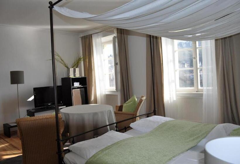 Junior suite with river view, Schloß Ort