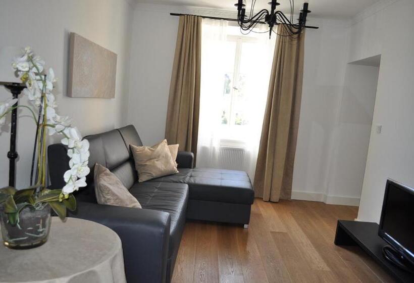 Junior suite with river view, Schloß Ort