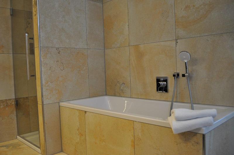 חדר קומפורט, Schloß Ort