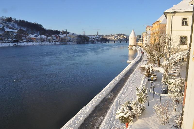 חדר קומפורט, Schloß Ort