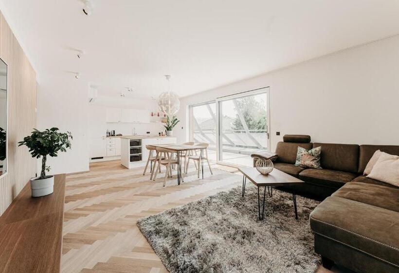 Апартаменты 2 Спальни, Zumoxn