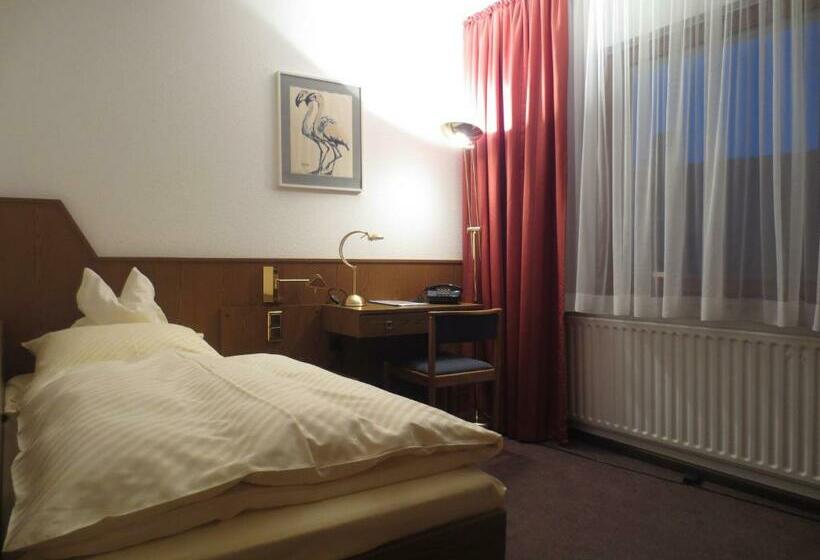 غرفة قياسية فردية, Parkhotel Goldlinde