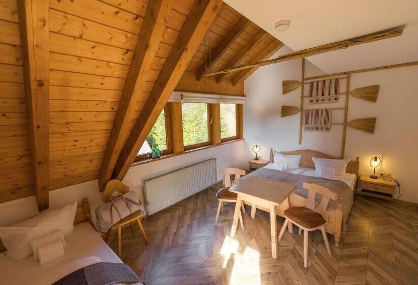 غرفة قياسية ثلاثية, Berghotel Und Restaurant Kräuter Chalet