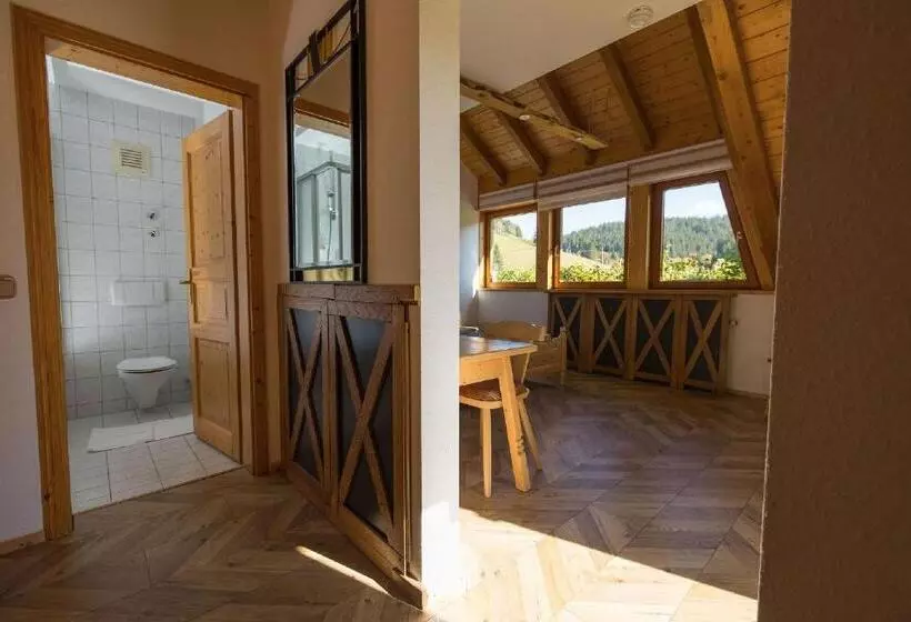 スタンダードトリプルルーム, Berghotel Und Restaurant Kräuter Chalet