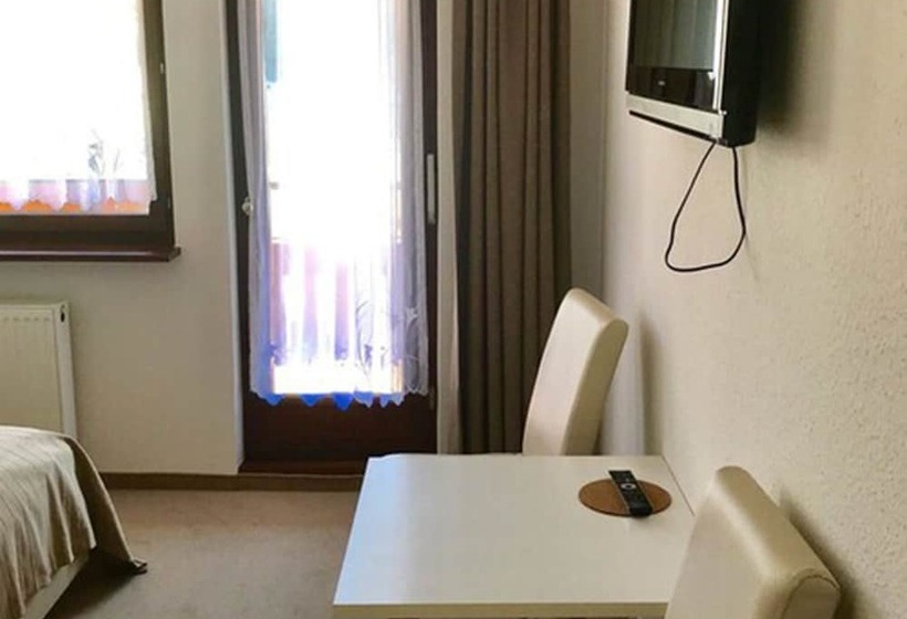 Номер Стандарт, Berghotel Und Restaurant Kräuter Chalet