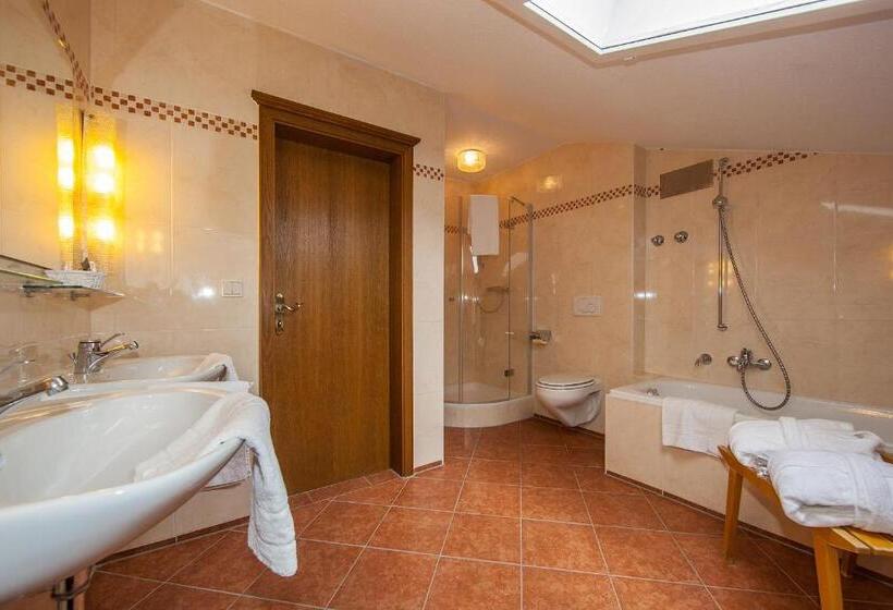 带阳台套房, Gästehaus Lärchenhang