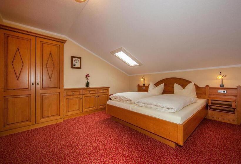 带阳台套房, Gästehaus Lärchenhang