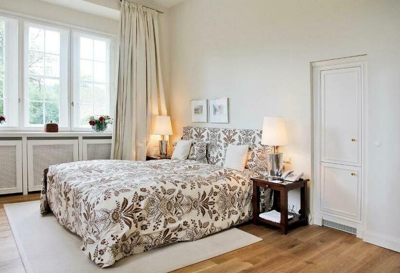 غرفة قياسية, Schlosshotel Münchhausen