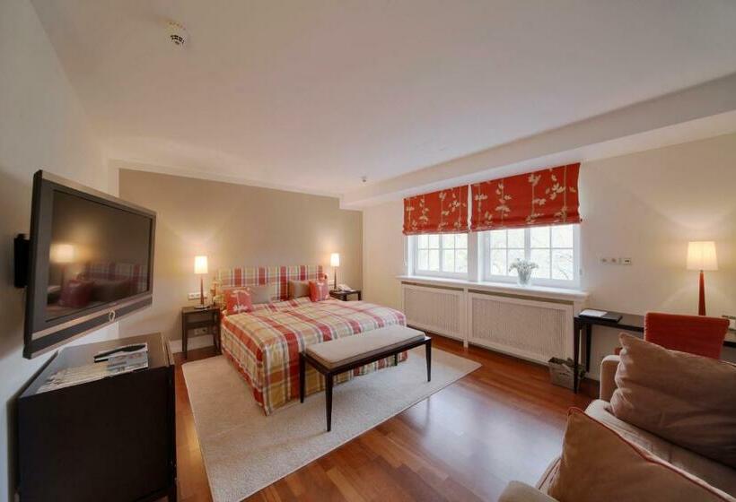 غرفة قياسية, Schlosshotel Münchhausen