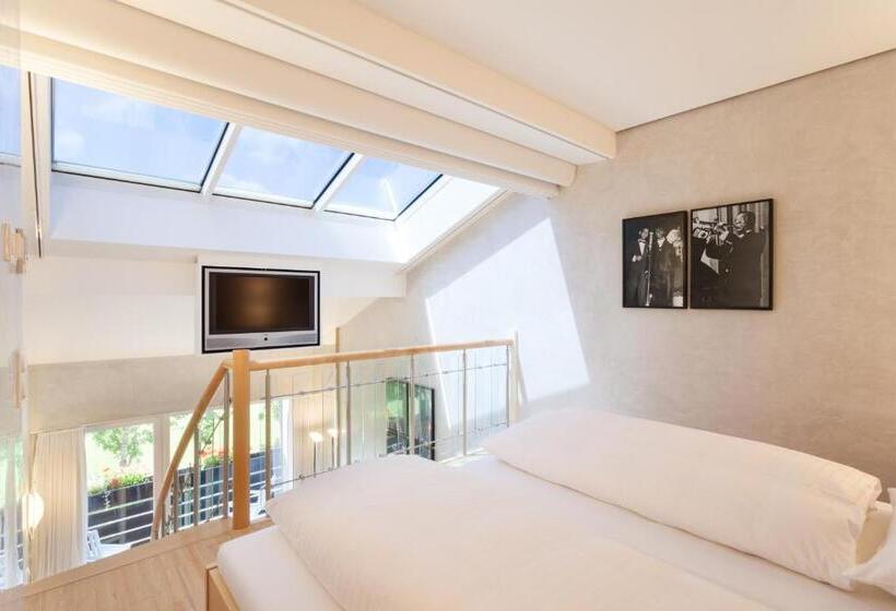 디럭스 룸, Allgaustern