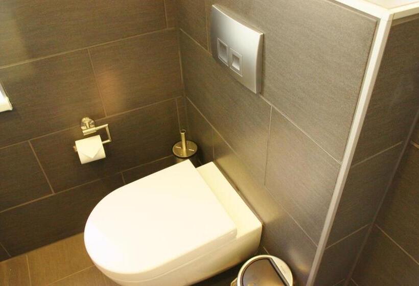 غرفة تنفيذية, Am Schloss