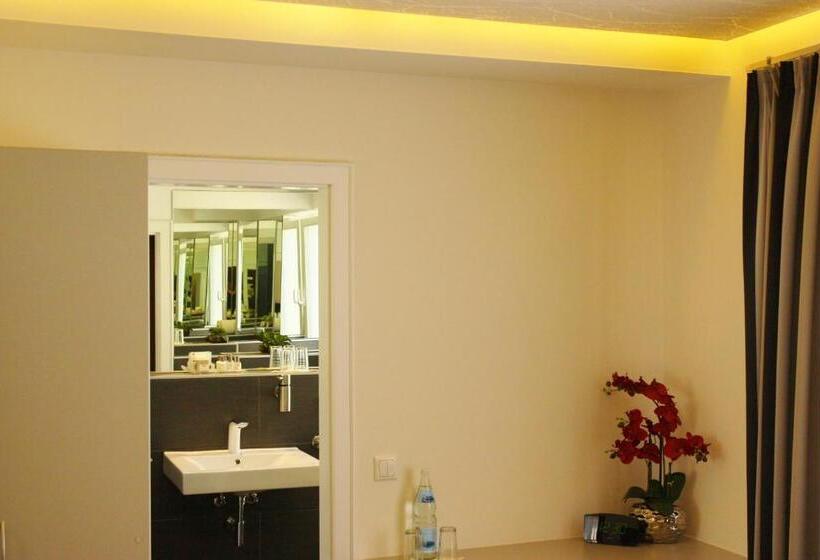 غرفة تنفيذية, Am Schloss