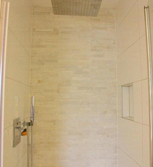 جناح, Am Schloss