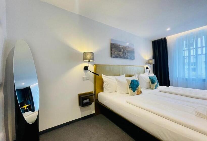 غرفة ديلوكس, Am Schloss