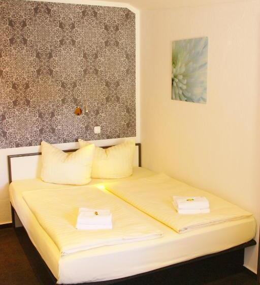 غرفة قياسية فردية, Am Schloss